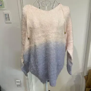 DaTuRa 후드 부착 그라데이션 스웨터