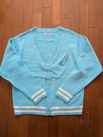 PUNYUS 스카이블루 보틀 자수 가디건