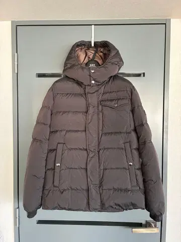 새상품급 TATRAS 타트라스 그레이쉬 브라운 후드 부착 다운 자켓