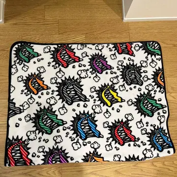 SUPER EIGHT 담요 버튼 없음