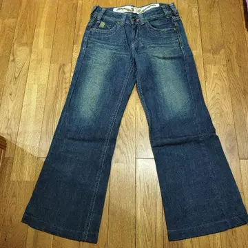 새상품 SOMETHING PREMIERE 부츠컷 데님