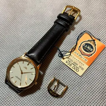 클럽 라 메르 골드색 화이트 다이얼 쿼츠 중고품