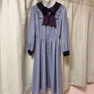 시크릿허니 그레이 긴팔 무릎 기장 원피스