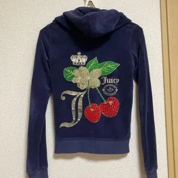 Juicy Couture 네이비 후드티