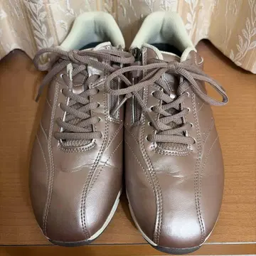 미즈노 핑크 브라운 메탈릭 스니커즈