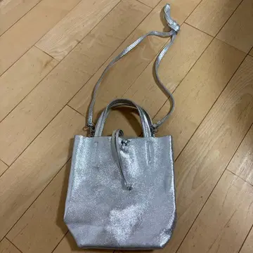 [ ANDREA CARDONE ] 메탈릭 가죽 미니 토트백