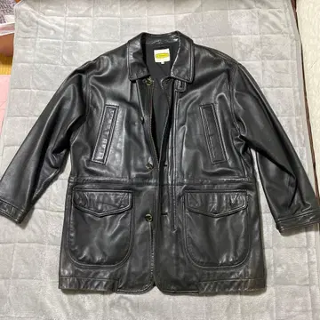 INTERMEZZO 블랙 가죽 코트 M 사이즈