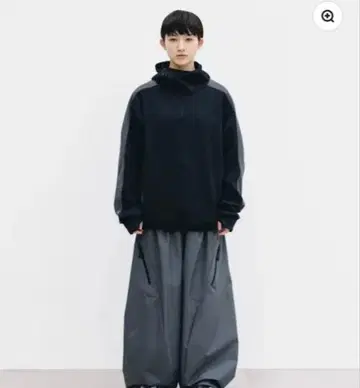 미사용 clesste(크레스트) HALF ZIP HOODIE 사이즈 1