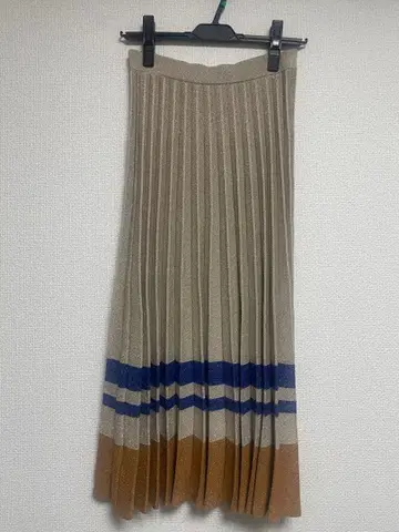 ANAYI 라메 보더 니트 플리츠 스커트 새상품급