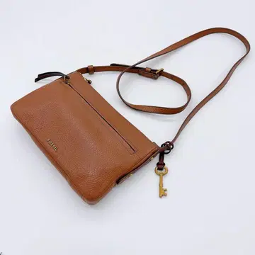 완판템 FOSSIL 파슬 숄더백 가죽 열쇠 참 포함
