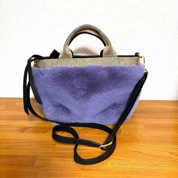 비올라 돌로 퍼 숄더백