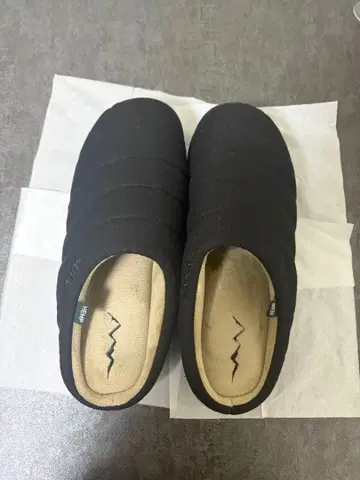 SUBU 블랙 사보 샌들 수납 봉투 포함