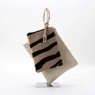 제브라 송치 & 화이트 가죽 클러치백