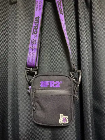 FR2 블랙 숄더백 교토 한정판