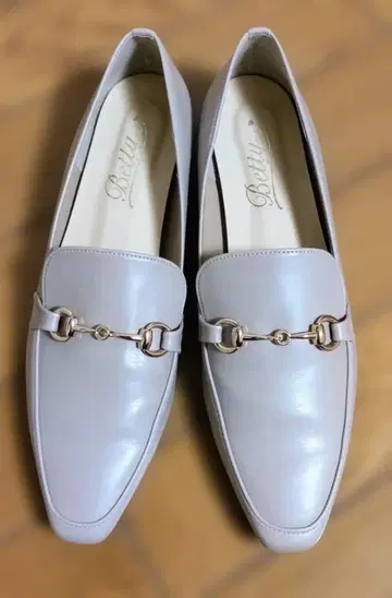 로퍼 라이트 베이지 여성용 24.0cm 베티 클럽