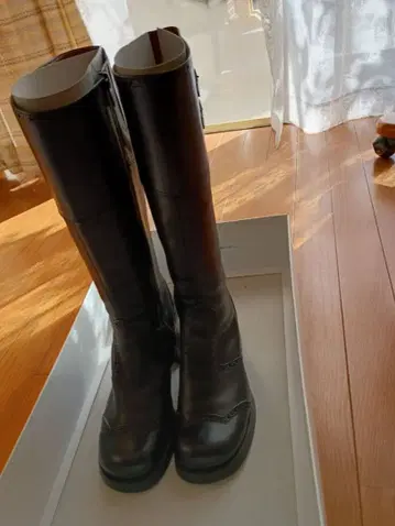 키다리 아저씨 블랙 가죽 힐 롱 부츠