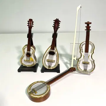 클레어치오니 아르티스티케 프란차코르타 악기 피규어