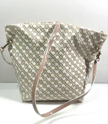 게라르디니 숄더백 소프티 사선 착용 미사용에 가까움