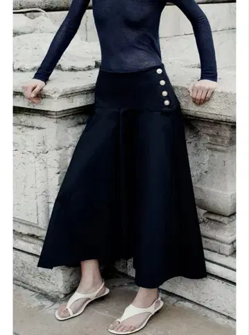 zara 새시 버튼 스커트