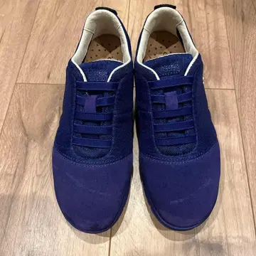 GEOX 네이비 스니커즈