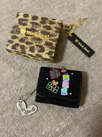 Think Bee! 3단 폴더형 지갑 블랙 선물 자수