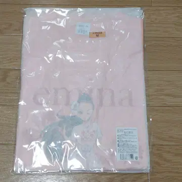 아무로 나미에 에미나 티셔츠 2022-02 애프리콧 M 사이즈