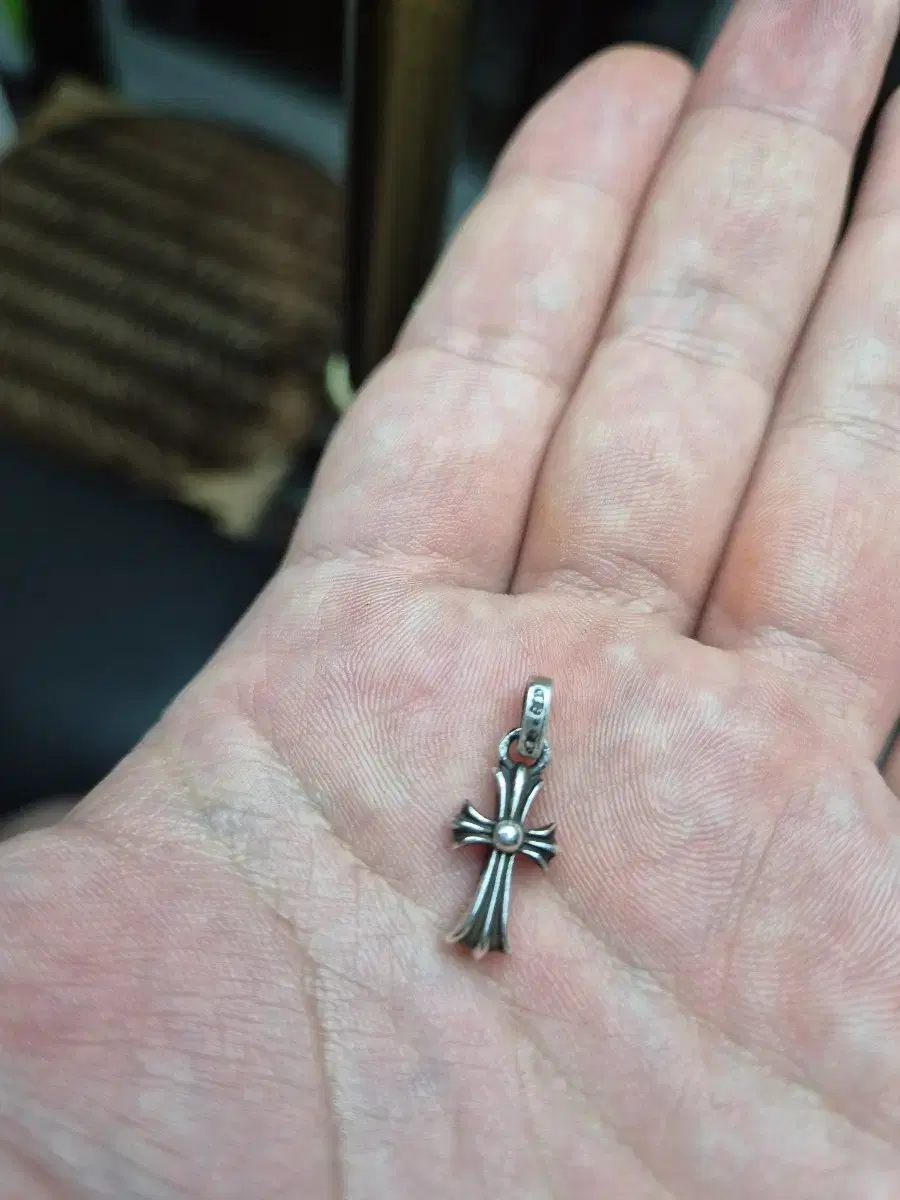 CHROME HEARTS | 크롬하츠 Chrome Hearts Double Cross Pendant for sale #크롬하츠,#크롬하츠 목걸이,#크롬하츠펜던트,#크롬하츠더블크로스,#더블크로스 on Bunjang Global Site.