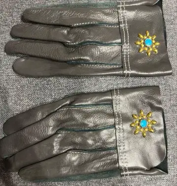 [ 소가죽 ] 스터드 장식 가죽 그로브 바이커 그로브 터콰이즈 조