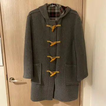 그레이 더플 코트 토글 버튼