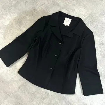 새상품급 Sybilla 압축 울 테일러드 숏 자켓 L 사이즈 블랙