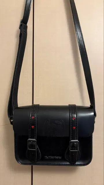 닥터마틴 베티 붑 가죽 백 BETTY BOOP