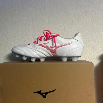 미즈노 모나시다 네오 축구화 가격 인하 가능