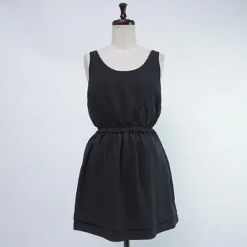 새상품급 그리드 인터내셔널 플레어 원피스 블랙 사이즈 S*TC892