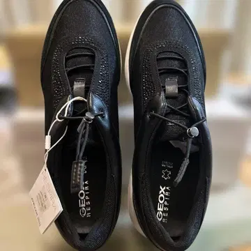 레어 새상품 GEOX 블랙 스니커즈 여성용 26.5cm