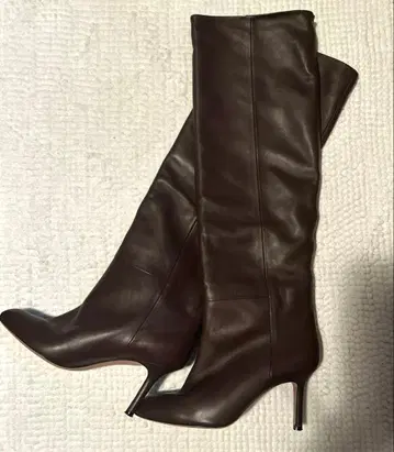 펠리코, 니하이 부츠, metro