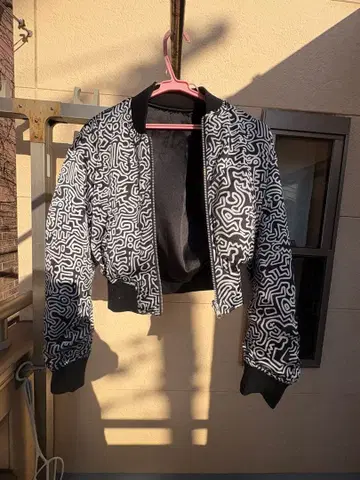 Keith Haring meets SLY 자켓 reversible