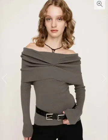 SLY [ LIMITED ITEM ] 오프 숄더 니트 상의