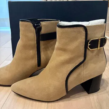 베이지 스웨이드 숏부츠