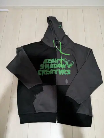 [ graniph ] 뷰티풀 섀도우 분또 빅 실루엣 지퍼 후드티
