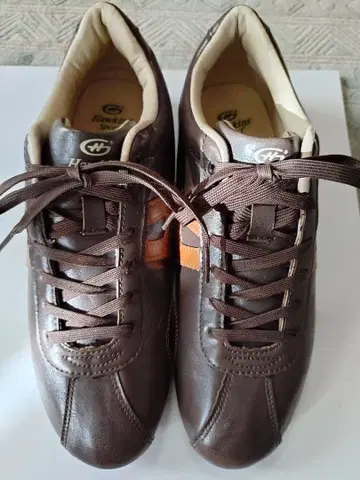 Hawkins 브라운 스포츠 슈즈