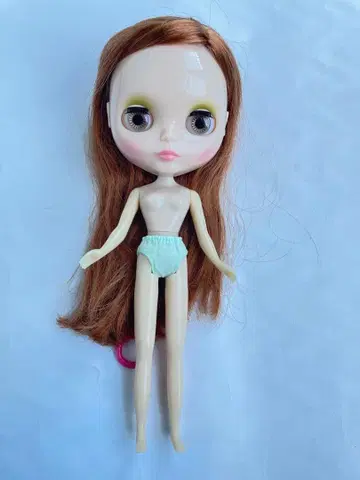 네오 브라이스 피비 메이비