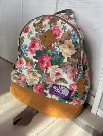 THE NORTH FACE 플로럴 백팩
