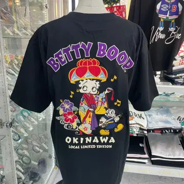 (67) BETTY BOOP 오키나와 한정판 T셔츠 블랙