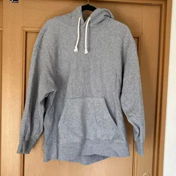 GU 그레이 후드 부착 후드 맨투맨