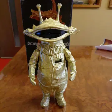 울트라맨 괴수 피규어 골드 카네곤 저금통 골드