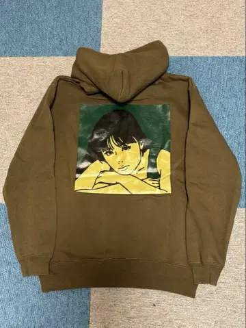 ON AIR kyne ON AIR HOODIE M