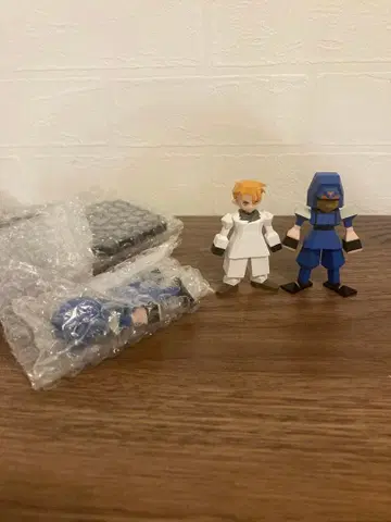 파이널 판타지 7 출시 기념 복권 G상 신라병 2체 루퍼스