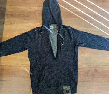 DISEL 후드 부착 다크 그레이 V넥 트레이닝복 2회 착용