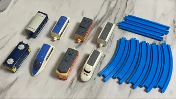 캡슐 프라레일 기차와 레일 세트