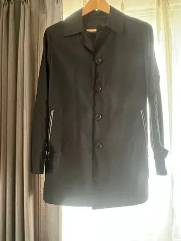 가르니 트렌치코트